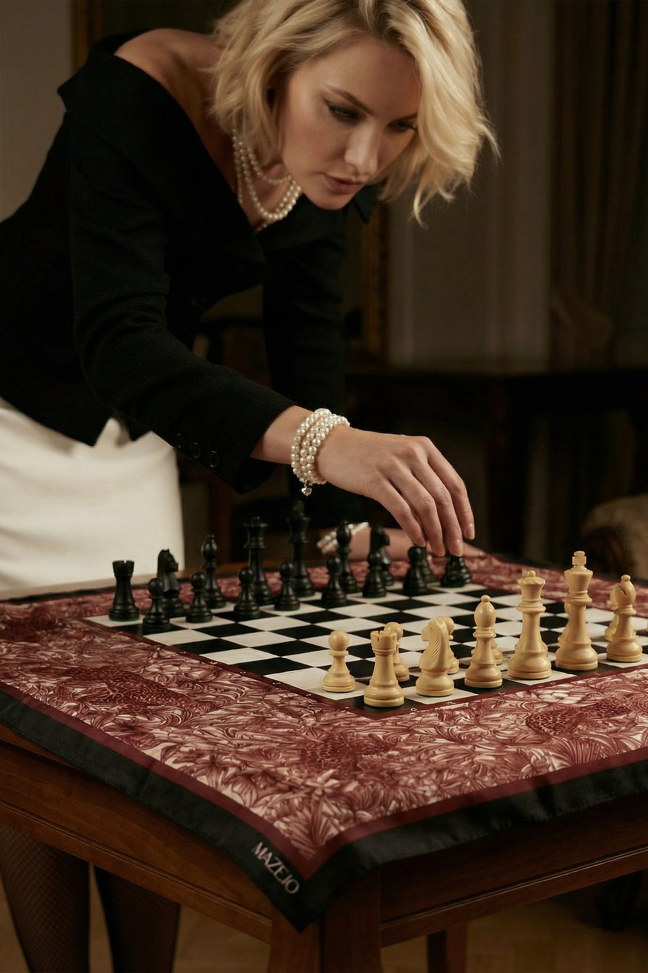 SCARF - WOMAN IN BUSINESS X MAZEJO